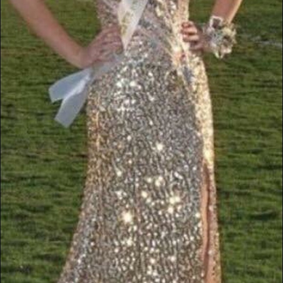 Riva Designs Prom Dress - Picture 4 of 4